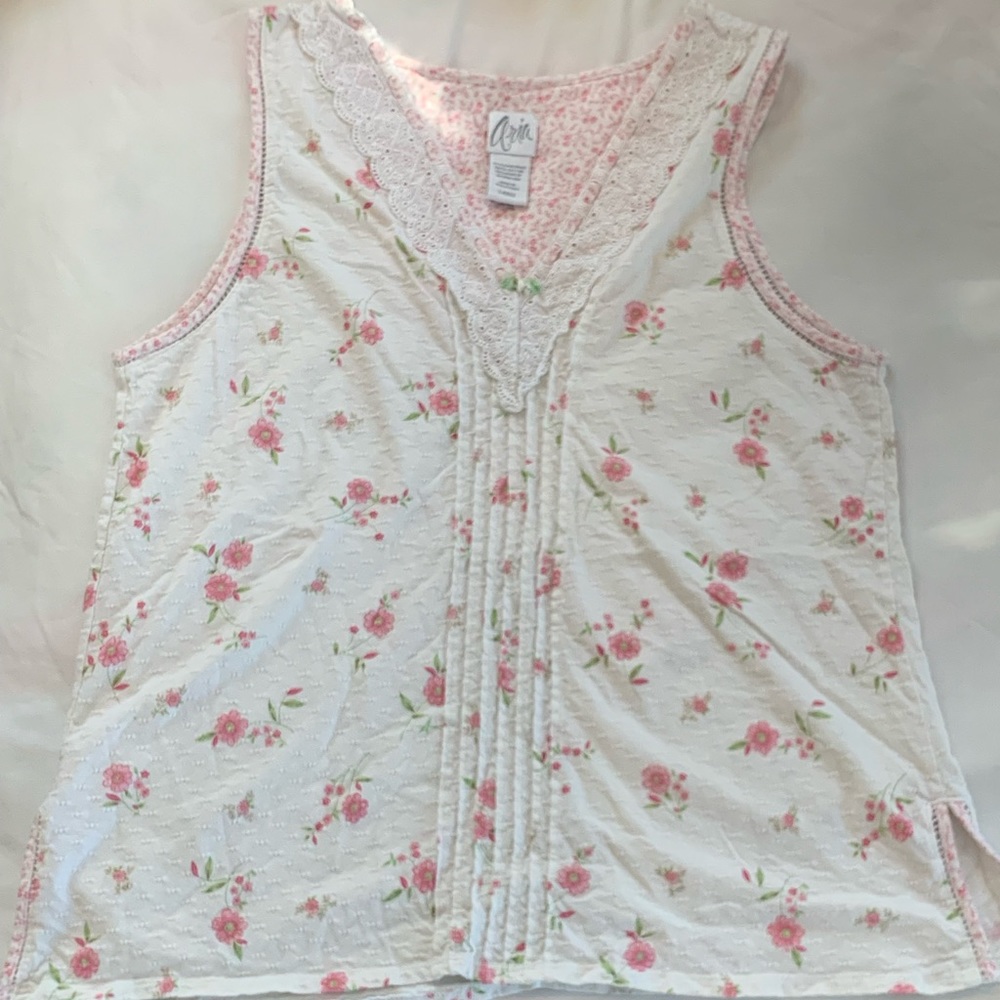 Lacy tank top
